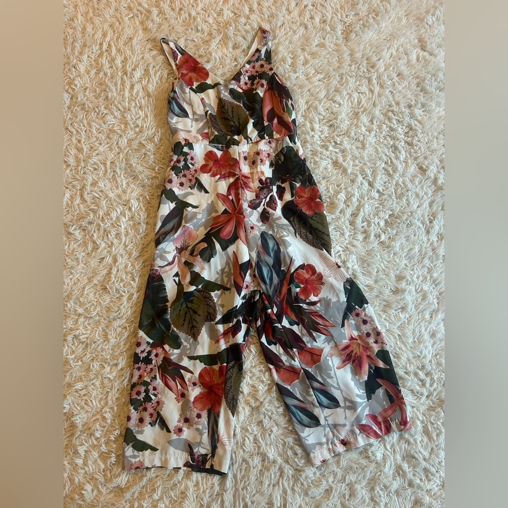 Romeo & Juliet Couture Multicolor Floral Jumpsuit